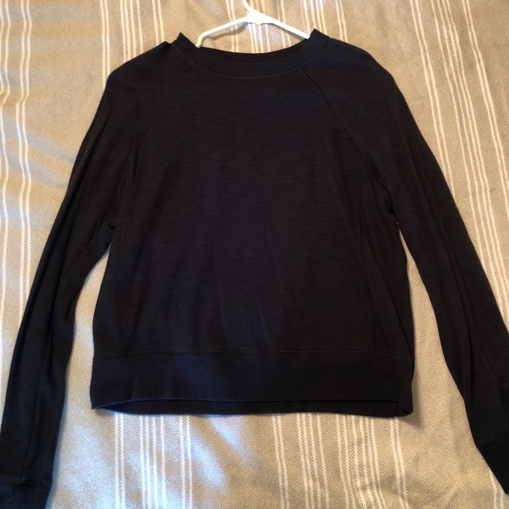 Lululemon crew neck cropped sweater